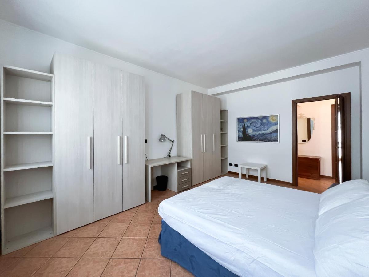 Amply Lit Harmony Via Brocchi Apartment Milan