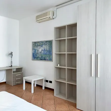 Amply Lit Harmony Home Via Brocchi Milaan Buitenkant foto